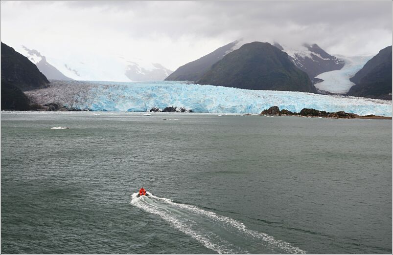 Glacier - Amalia launch out